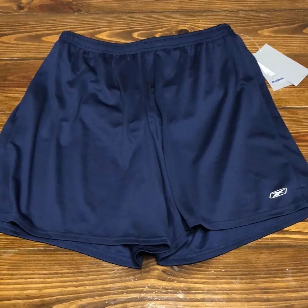 NWT Reebok Men’s Workout Shorts W/gray liner
